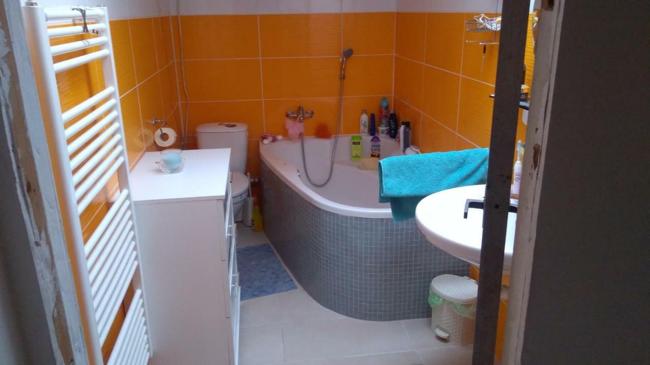 U Babicky A Jeji Psi Smecky Guest House Veselicko Ngoại thất bức ảnh